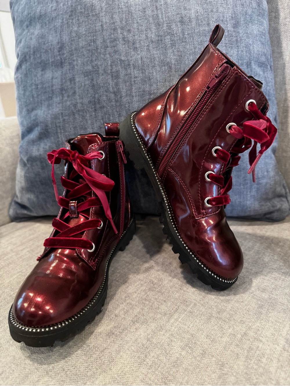 Girl’s Burgundy Patent Leather Boots with Velvet Laces - Great Condition - Sz 2